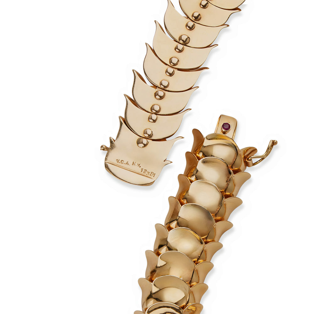 
                      
                        Macklowe Gallery Van Cleef & Arpels Mid-Century 14K Gold Necklace
                      
                    