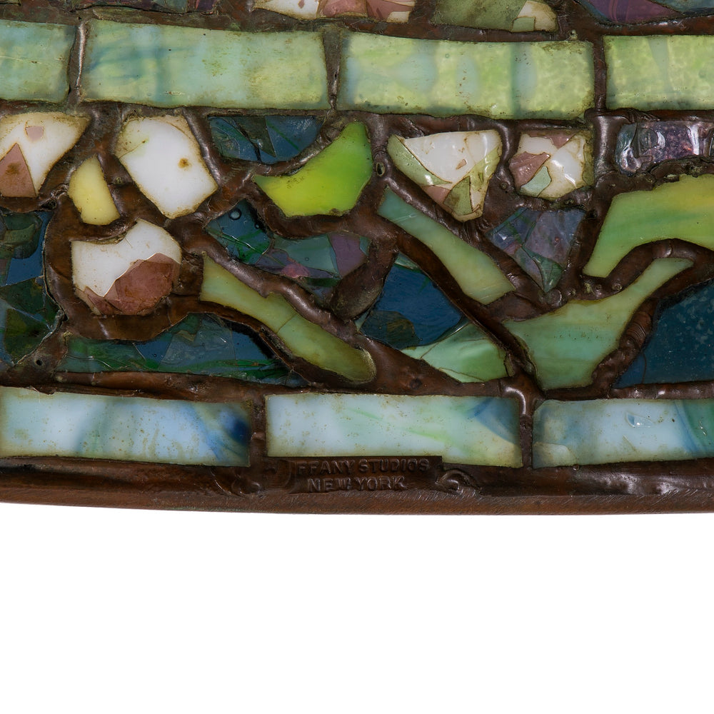 
                      
                        Macklowe Gallery Tiffany Studios New York "Dogwood" Table Lamp 
                      
                    