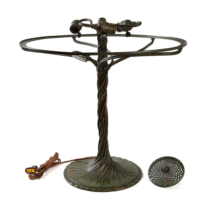 Macklowe Gallery Tiffany Studios New York "Lily Pad" Table Lamp