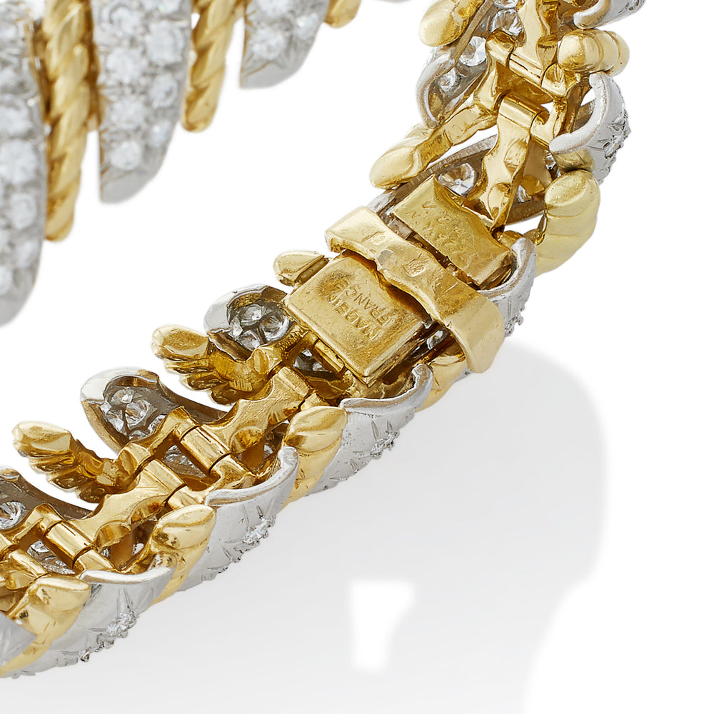 
                      
                        Macklowe Gallery Van Cleef & Arpels Paris Ropetwist Diamond Bracelet
                      
                    